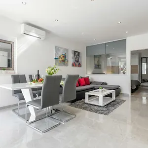 Apartments Amore Split
